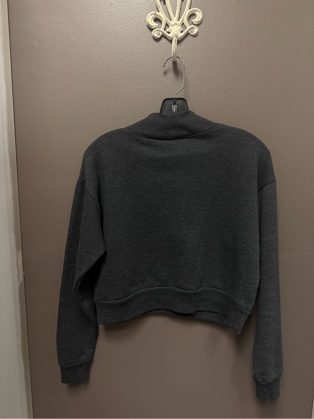 Philadelphia Eagles Charcoal Cropped Mock Neck Sweatshirt - Picture 7 of 14